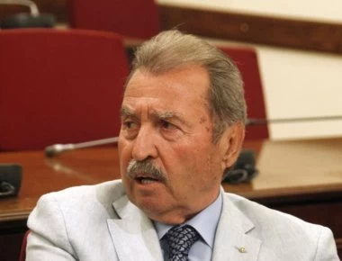 Την έδρα στη Β΄Αθηνών κρατά ο Κ.Μητσοτάκης - Στη Βουλή μπαίνει ο Γ.Τραγάκης